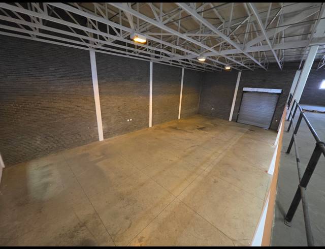 550M² WAREHOUSE TO LET IN STORMILL